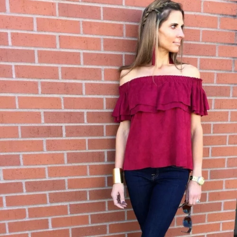 XS YFB‎ Off Shoulder Top F06 1096
